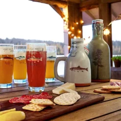 Orvis Glassware & Bar|Angler'S Pint Glass